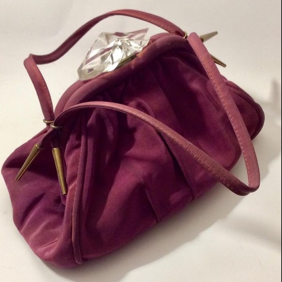 Meet your posher, Monica🌿 - Picture 8 of 15